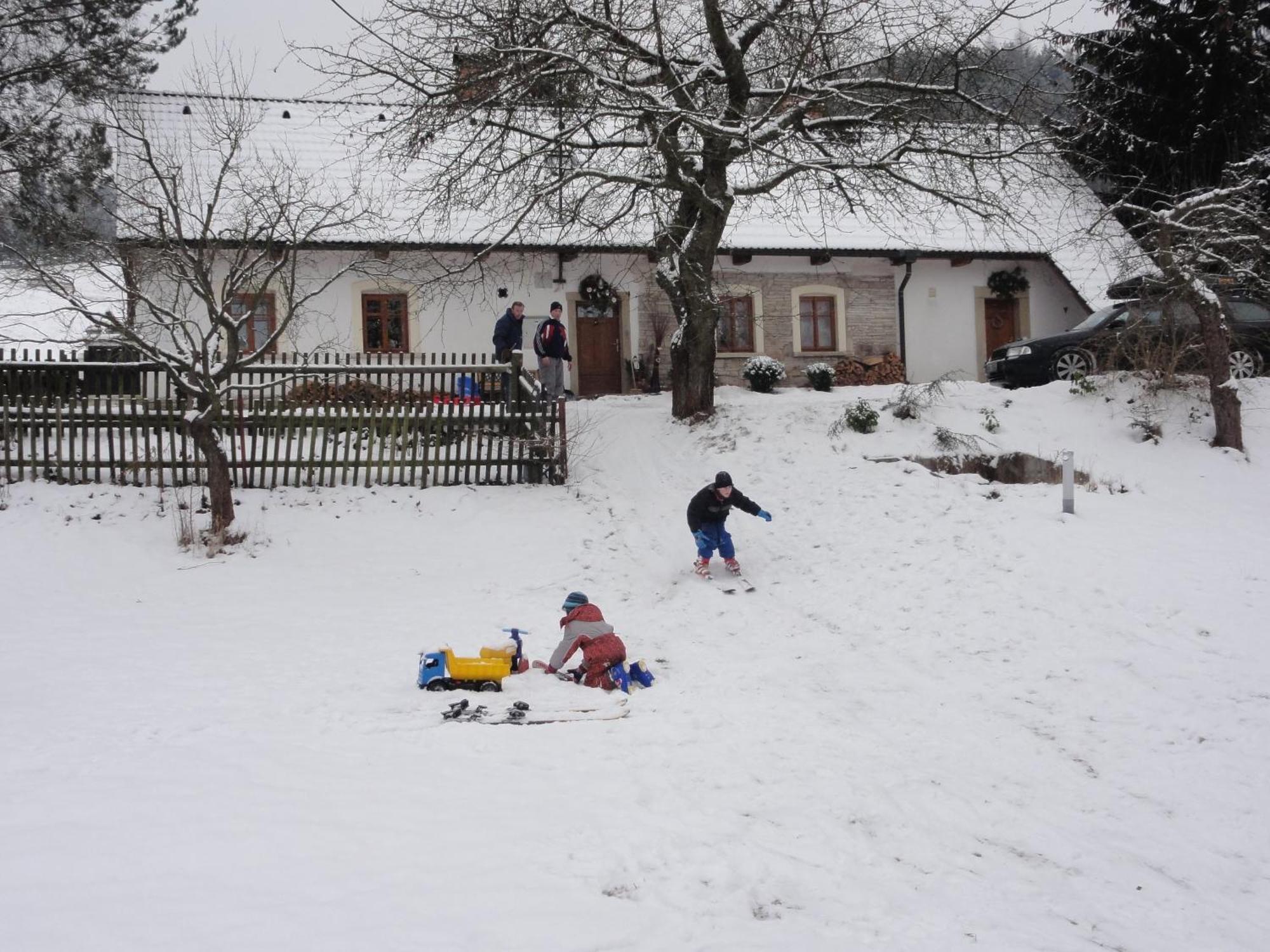 Ubytovani Na Vejminku Appartement Rtyne v Podkrkonosi Buitenkant foto